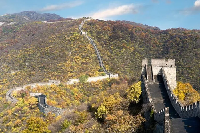 Framed Print : China The great wall distant view compressed towers and wall segments autumn season in mountains near Beijing ancient chinese fortification military l Framed Print : China The great wall distant view compressed towers and wall segments autumn season in mountains near Beijing ancient chinese fortification military l