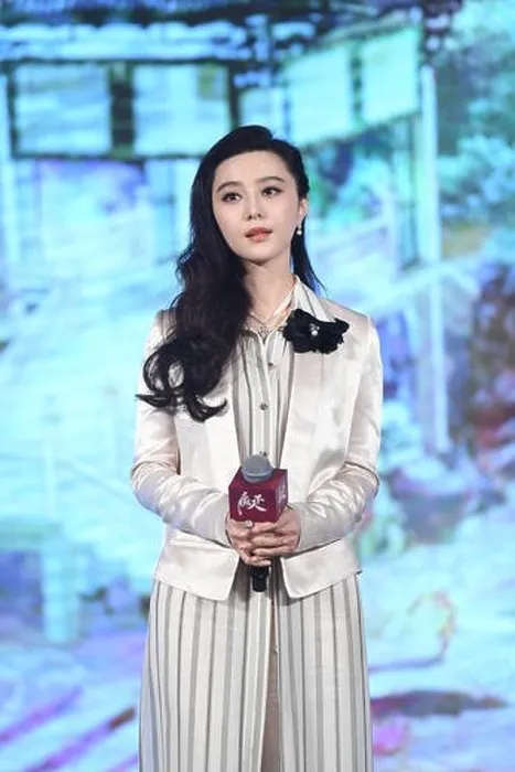 Framed Print : Chinese actress Fan Bingbing attends a press conference for her TV drama Win The World in Beijing, China, 8 January 2017 Framed Print : Chinese actress Fan Bingbing attends a press conference for her TV drama Win The World in Beijing, China, 8 January 2017