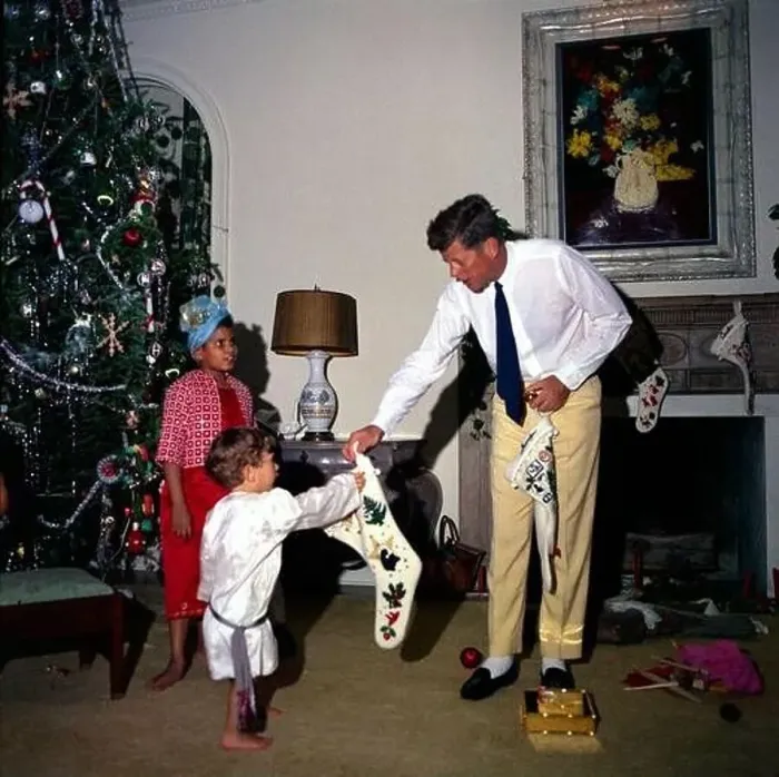 Framed Print : Christmas Day, Palm Beach. President John F Framed Print : Christmas Day, Palm Beach. President John F