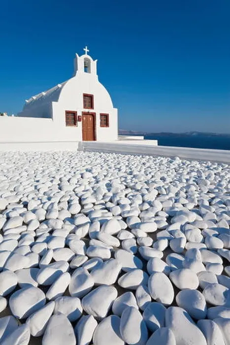 Framed Print : Church overlooking Aegean Sea in the village of Oia, Santorini (Thira), Cyclades Islands, Greek Islands, Greece, Europe Framed Print : Church overlooking Aegean Sea in the village of Oia, Santorini (Thira), Cyclades Islands, Greek Islands, Greece, Europe