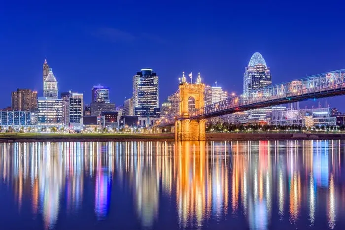 Framed Print : Cincinnati, Ohio, USA downtown skyline on the Ohio River Framed Print : Cincinnati, Ohio, USA downtown skyline on the Ohio River