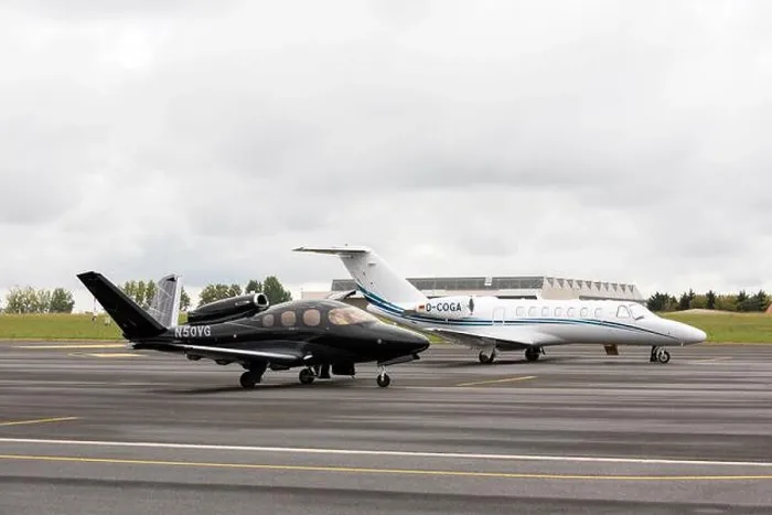 Framed Print : Cirrus G2+ Vision Jet and Excellent Air Cessna 525B CitationJet 3 at Biarritz airport Framed Print : Cirrus G2+ Vision Jet and Excellent Air Cessna 525B CitationJet 3 at Biarritz airport