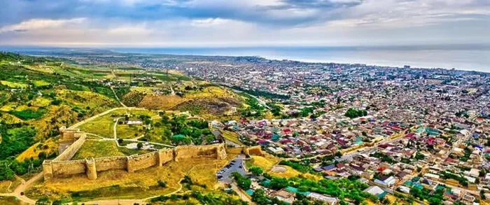 Framed Print : The citadel of Naryn-Kala in Derbent, Russia Framed Print : The citadel of Naryn-Kala in Derbent, Russia