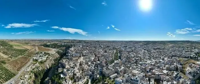 Framed Print : Cityscape of Gravina in Puglia town. Attractive spring landscape of Apulia, Italy, Europe Framed Print : Cityscape of Gravina in Puglia town. Attractive spring landscape of Apulia, Italy, Europe