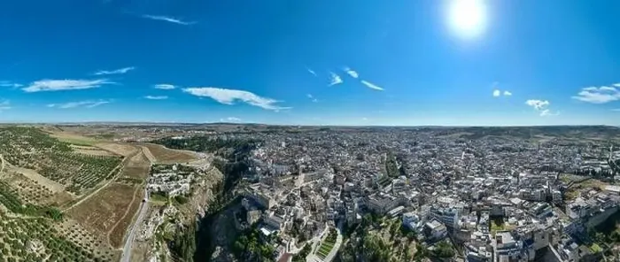 Framed Print : Cityscape of Gravina in Puglia town. Attractive spring landscape of Apulia, Italy, Europe Framed Print : Cityscape of Gravina in Puglia town. Attractive spring landscape of Apulia, Italy, Europe