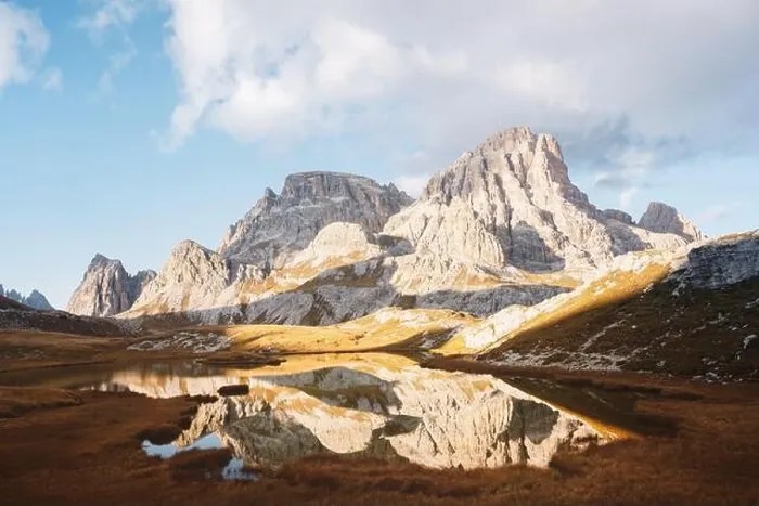 Framed Print : Clear water of alpine lake Piani in the Tre Cime Di Laveredo National Park, Dolomites, Italy Framed Print : Clear water of alpine lake Piani in the Tre Cime Di Laveredo National Park, Dolomites, Italy