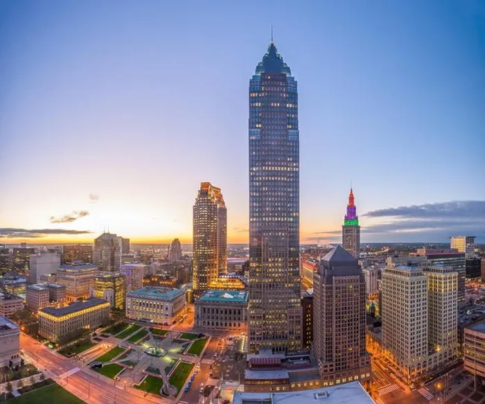 Framed Print : Cleveland, Ohio, USA downtown city skyline Framed Print : Cleveland, Ohio, USA downtown city skyline