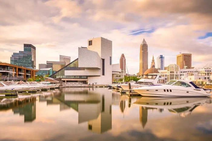 Framed Print : Cleveland, Ohio, USA downtown city skyline and harbor at twilight Framed Print : Cleveland, Ohio, USA downtown city skyline and harbor at twilight