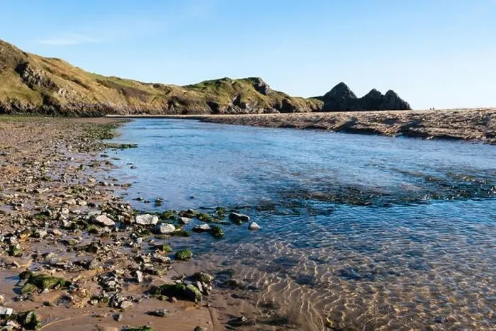 Framed Print : Three Cliffs Bay in Swansea Framed Print : Three Cliffs Bay in Swansea