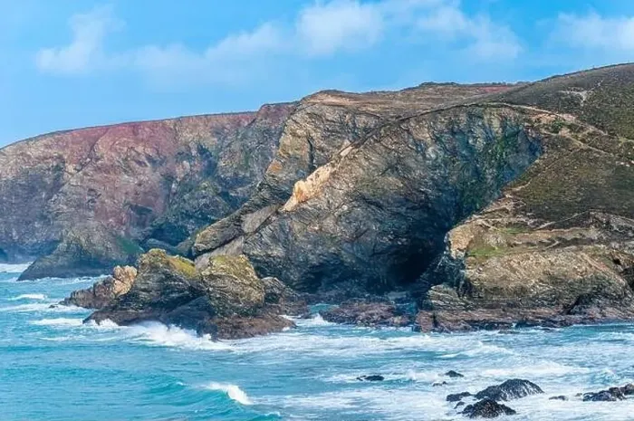 Framed Print : Cliffs and Waves, St. Agnes Heritage Coast, Saint Agnes, Cornwall, England, Europe Framed Print : Cliffs and Waves, St. Agnes Heritage Coast, Saint Agnes, Cornwall, England, Europe