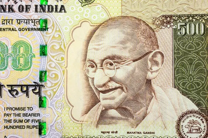 Framed Print : Closeup on an Indian five hundred rupee note Framed Print : Closeup on an Indian five hundred rupee note