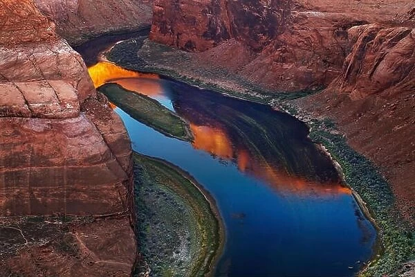 Colorado River at sunrise, Horse Shoe Bend, Page, Arizona, USA