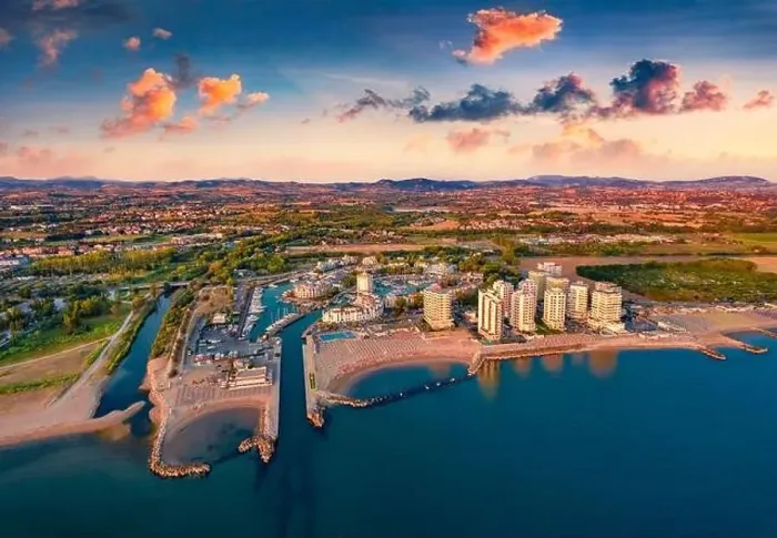 Framed Print : Colorful summer view from flying drone of large sea life center - Aquarium of Cattolica Framed Print : Colorful summer view from flying drone of large sea life center - Aquarium of Cattolica