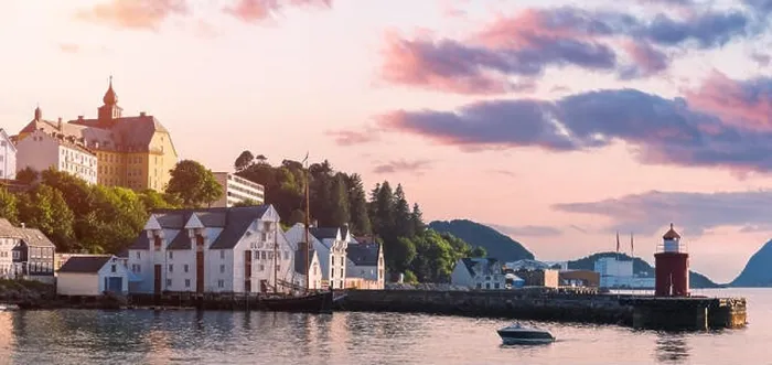 Framed Print : Colorful sunset in Alesund port town Framed Print : Colorful sunset in Alesund port town