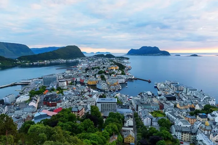 Framed Print : Colorful sunset in Alesund port town Framed Print : Colorful sunset in Alesund port town
