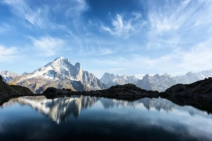 Framed Print : Colourful sunset on Lac Blanc lake in France Alps. Monte Bianco mountain range on background. Vallon de Berard Nature Preserve, Chamonix, Graian Alps Framed Print : Colourful sunset on Lac Blanc lake in France Alps. Monte Bianco mountain range on background. Vallon de Berard Nature Preserve, Chamonix, Graian Alps