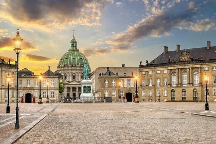 Framed Print : Copenhagen, Denmark - July 02, 2021: Frederik's Church known as The Marble Church and Amalienborg palace with the statue of King Frederick V. Amalienb Framed Print : Copenhagen, Denmark - July 02, 2021: Frederik's Church known as The Marble Church and Amalienborg palace with the statue of King Frederick V. Amalienb