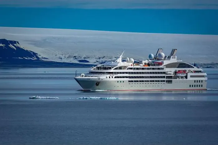 Framed Print : cruising with an expeditions ship in the arctic Framed Print : cruising with an expeditions ship in the arctic