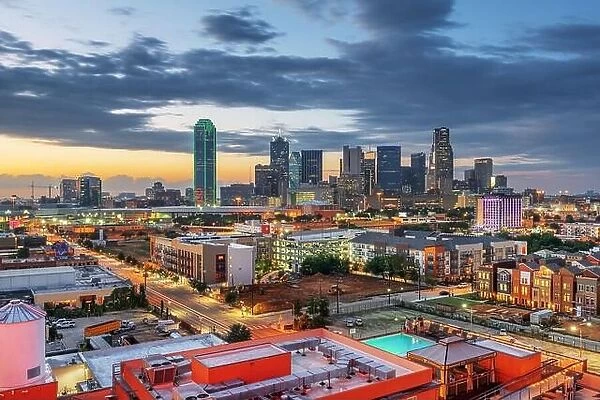Dallas, Texas, USA downtown city skyline at dusk