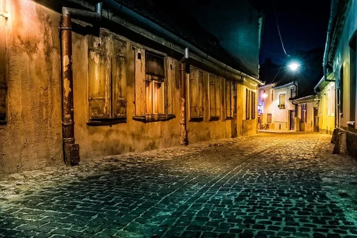 Framed Print : Dark deserted alley by night, in Sibiu, Romania (hollywood effect processing) Framed Print : Dark deserted alley by night, in Sibiu, Romania (hollywood effect processing)