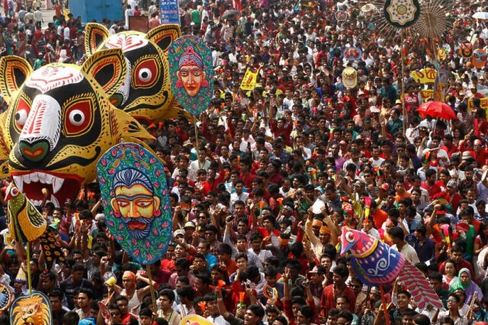 Framed Print : DHAKA, BANGLADESH - APRIL 14: Bangladeshi revelers march during a rally in celebration of the Bengali New Year Framed Print : DHAKA, BANGLADESH - APRIL 14: Bangladeshi revelers march during a rally in celebration of the Bengali New Year