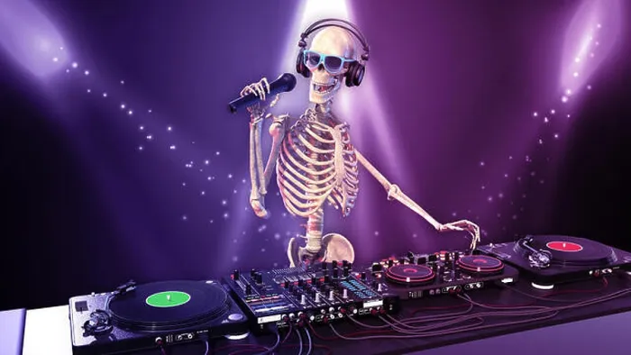 Framed Print : DJ Bones, human skeleton with microphone playing music on turntables Framed Print : DJ Bones, human skeleton with microphone playing music on turntables
