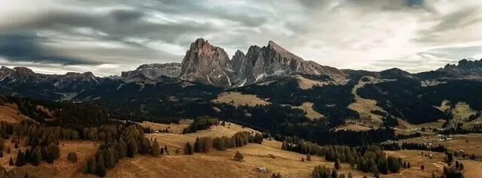 Framed Print : Dolomites natural landcape in North Italy Framed Print : Dolomites natural landcape in North Italy