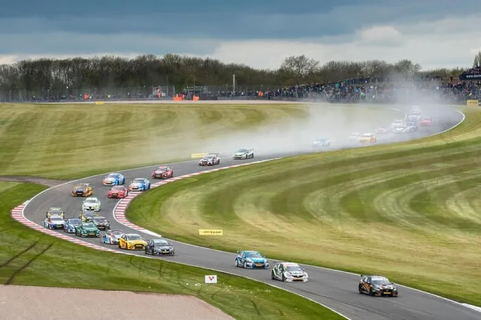 Framed Print : Donington Park, Derbyshire, UK. 29th April 2018. Round 5 of the Dunlop MSA British Touring Car Championship Framed Print : Donington Park, Derbyshire, UK. 29th April 2018. Round 5 of the Dunlop MSA British Touring Car Championship