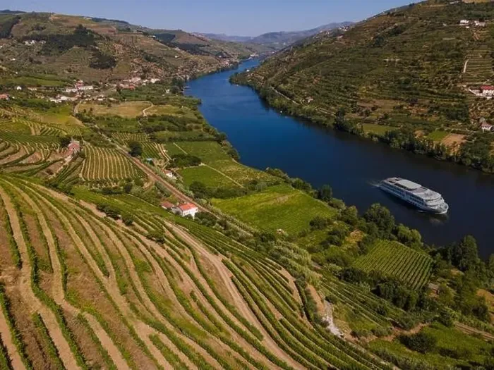 Framed Print : Douro Valley near Mesão Frio with a Turistic Boat Framed Print : Douro Valley near Mesão Frio with a Turistic Boat