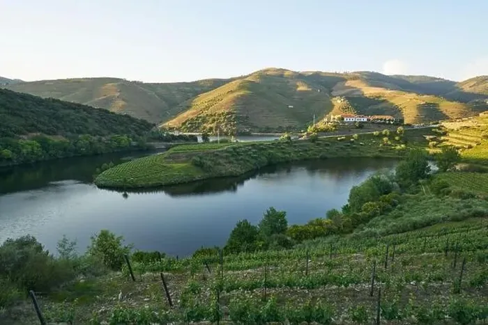 Framed Print : Douro wine valley regions shape bend river in Quinta do Tedo at sunset, in Portugal Framed Print : Douro wine valley regions shape bend river in Quinta do Tedo at sunset, in Portugal