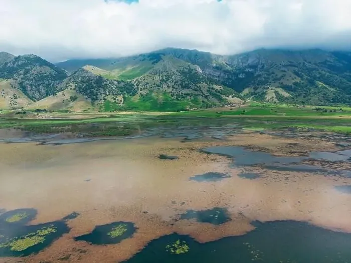 Framed Print : Drone-captured photograph at Lake Matese Framed Print : Drone-captured photograph at Lake Matese