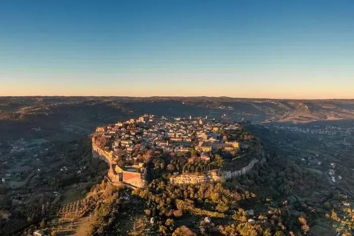Framed Print : drone landscape view of the historic clifftop city of Orvieto in Italy at sunrise Framed Print : drone landscape view of the historic clifftop city of Orvieto in Italy at sunrise