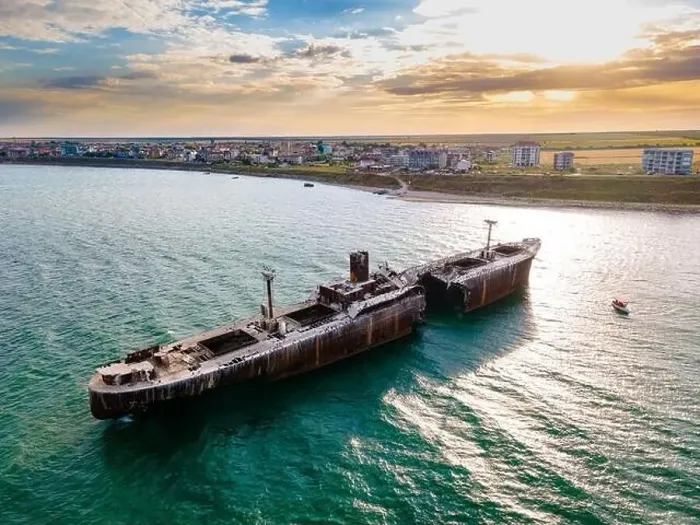 Framed Print : Drone photography of a rusty shipwreck at the Black Sea located next to Costinesti beach Framed Print : Drone photography of a rusty shipwreck at the Black Sea located next to Costinesti beach