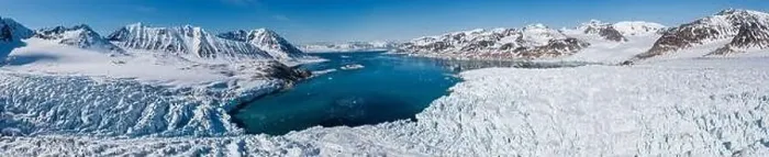 Framed Print : Drone shot of glacier in Svalbard Framed Print : Drone shot of glacier in Svalbard