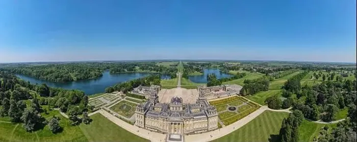 Framed Print : Drone view at Blenheim palace on Woodstock in England Framed Print : Drone view at Blenheim palace on Woodstock in England