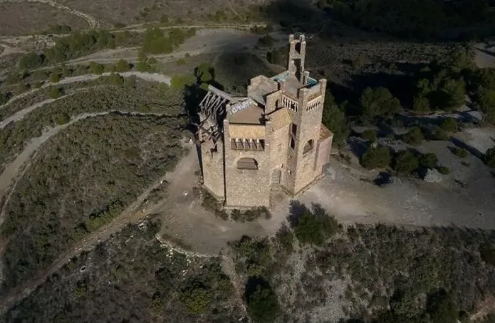 Framed Print : drone view of Castillo de la Mota in Alhaurín el Grande in the province of Málaga, Spain Framed Print : drone view of Castillo de la Mota in Alhaurín el Grande in the province of Málaga, Spain