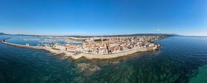 Framed Print : Drone view at the historical town of Alghero on Sardinia in Italy Framed Print : Drone view at the historical town of Alghero on Sardinia in Italy
