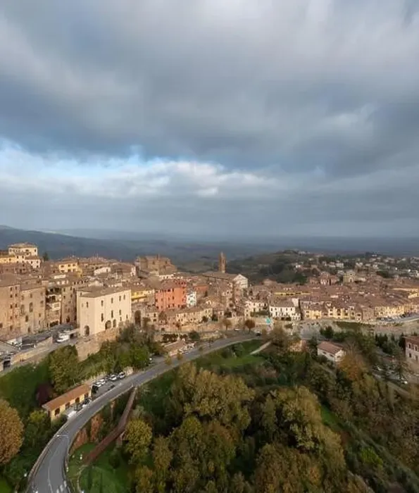 Framed Print : Drone view of the Tuscan hilltop village and wine capital of Montepulciano Framed Print : Drone view of the Tuscan hilltop village and wine capital of Montepulciano