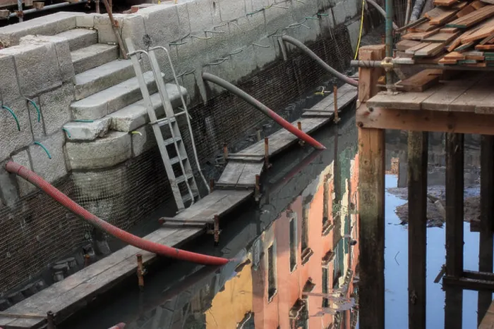 Framed Print : Dry canal dredging maintenance of Venice canals Framed Print : Dry canal dredging maintenance of Venice canals