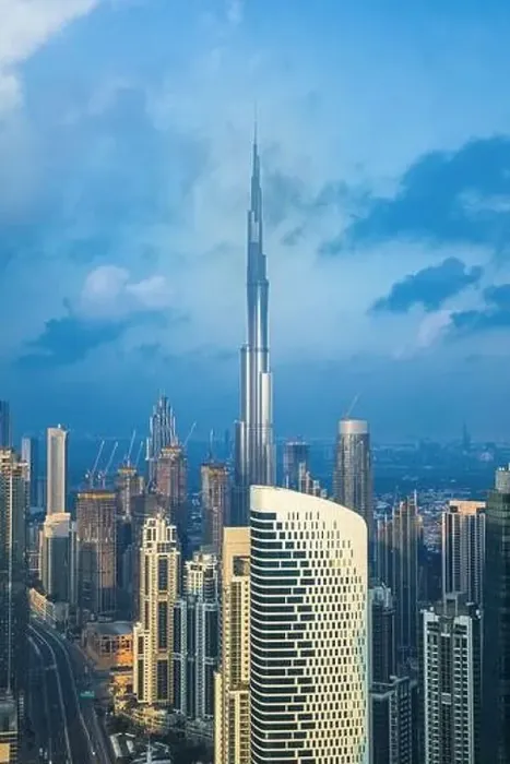 Framed Print : Dubai city skyline at sunset, United Arab Emirates Framed Print : Dubai city skyline at sunset, United Arab Emirates