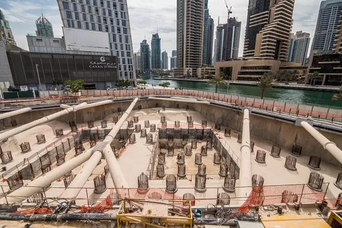 Framed Print : Dubai, United Arab Emirates - October, 2018: Construction of new skycraper in Dubai Framed Print : Dubai, United Arab Emirates - October, 2018: Construction of new skycraper in Dubai