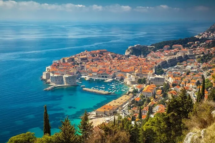 Framed Print : Dubrovnik, Croatia. Beautiful romantic old town of Dubrovnik during sunny day, Croatia, Europe Framed Print : Dubrovnik, Croatia. Beautiful romantic old town of Dubrovnik during sunny day, Croatia, Europe
