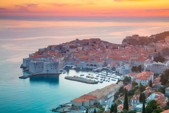 Framed Print : Dubrovnik, Croatia. Beautiful romantic old town of Dubrovnik during sunset Framed Print : Dubrovnik, Croatia. Beautiful romantic old town of Dubrovnik during sunset