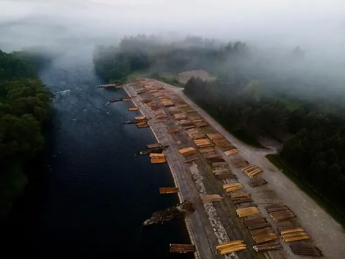 Framed Print : The Dunajec River Gorge Rafting in Sromowce, Pieniny Poland. Drone view From above Fog Framed Print : The Dunajec River Gorge Rafting in Sromowce, Pieniny Poland. Drone view From above Fog