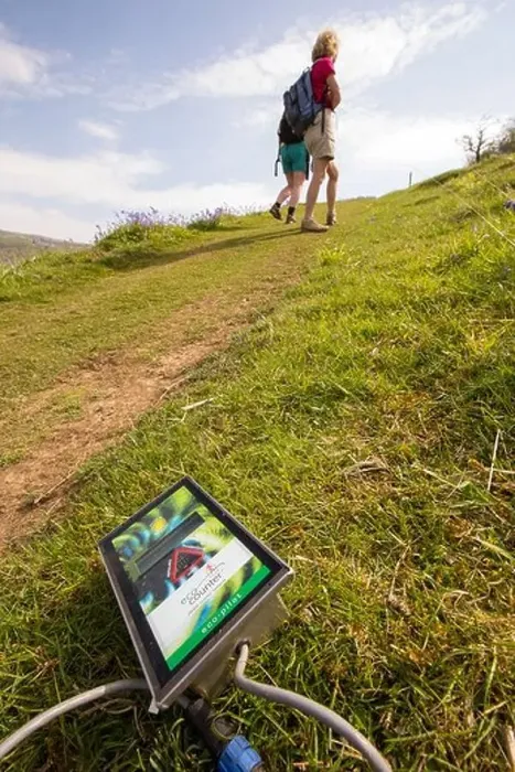 Framed Print : An eco counter being used to count the number of people on a path in a nature reserve in the Yorkshire Dales, UK