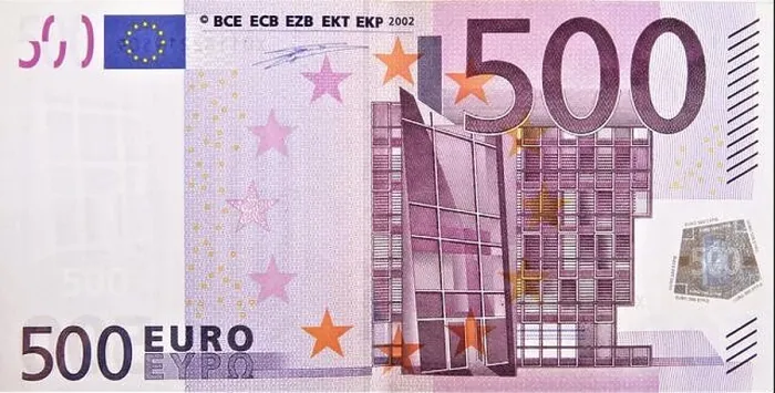 Framed Print : Ein 500 Euro Schein. Diesen Geldschein möchte die Bundesregierung gerne abschaffen Framed Print : Ein 500 Euro Schein. Diesen Geldschein möchte die Bundesregierung gerne abschaffen