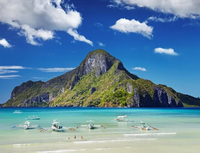 Framed Print : El Nido bay and Cadlao island, Palawan, Philippines Framed Print : El Nido bay and Cadlao island, Palawan, Philippines