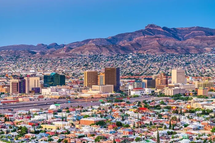 Framed Print : El Paso, Texas, USA downtown city skyline at twilight Framed Print : El Paso, Texas, USA downtown city skyline at twilight