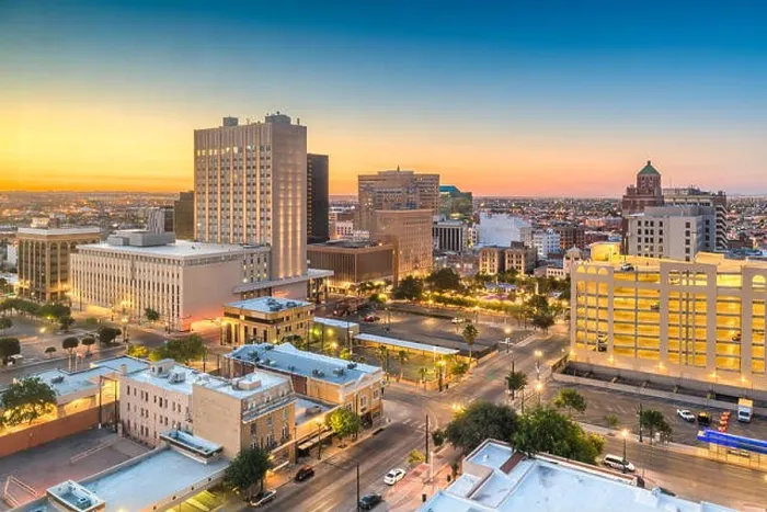 Framed Print : El Paso, Texas, USA downtown city skyline at twilight