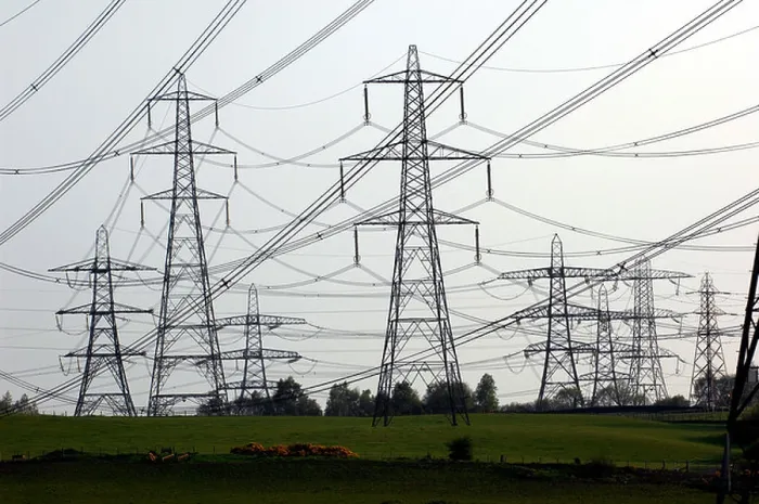 Framed Print : Electricity Pylons over the countryside of Stirlingshire near the town of Falkirk Scotland Framed Print : Electricity Pylons over the countryside of Stirlingshire near the town of Falkirk Scotland